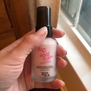 No Pore-Blem Makeup Primer